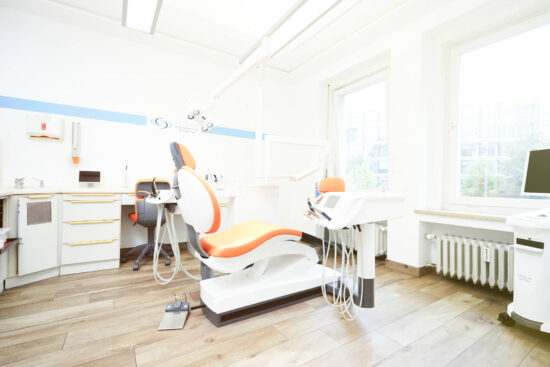 Behandlungsraum #1 Zahnarztpraxis München Schwabing - Juri Meiler